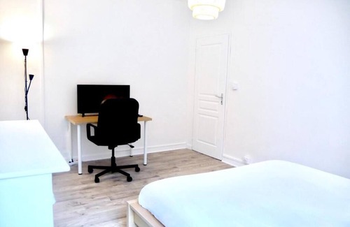 Sens Bed & Breakfast | Travel Paris Shared Accommodation