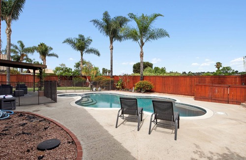 Spring Valley House | Traveler’s Dream Pool Retreat