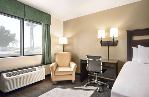 Yuma Hotel | Travelodge by Wyndham Yuma