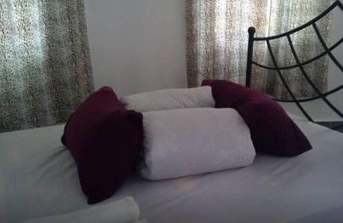 Bwera Hotel | Trax Holiday Cottages