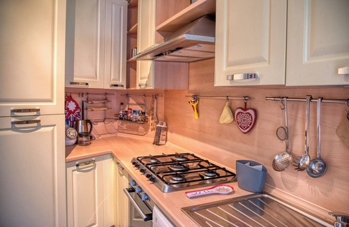 Cremeno Apartment | Tre Pini Retreat - Two Bedroom Apartment, Sleeps 6