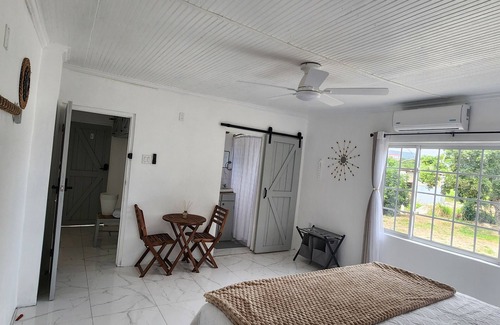 Treasure Beach House | Treasure Beach INN and Bar #6
