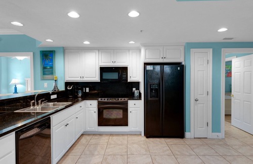 Lower Grand Lagoon Apartment | Treasure Island 1705