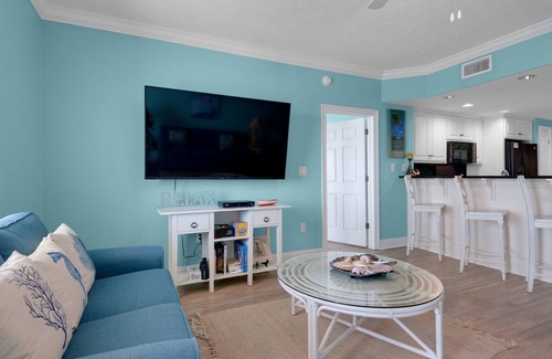 Lower Grand Lagoon Apartment | Treasure Island 1705