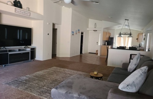 Parkwood Ranch House | Treat yourself to this 3 bedroom/2 bath nautical oasis with a pool & spa