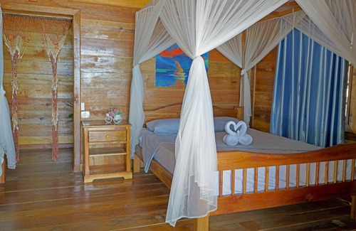 Koh Rong Hotel | Tree House Bungalows Resort