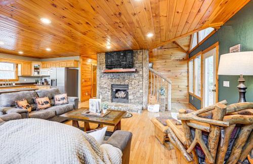 Bryson City House | Tree-Lined Cabin with Hot Tub and Deck in Bryson City