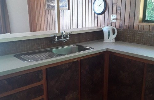 Waiotahi House | Tree tops to the sea