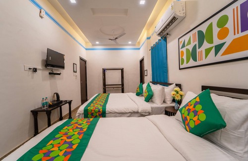 Paota Hotel | Treebo Blu Vvu