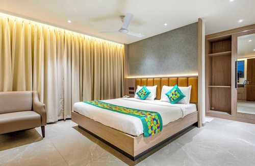 Visakhapatnam Hotel | Treebo Premium Lalitha, RK Beach