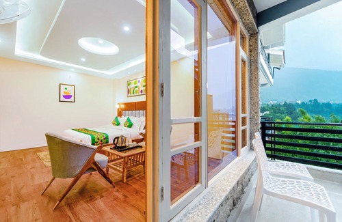 Model Town Hotel | Treebo Premium The Takey'S, Mall Road