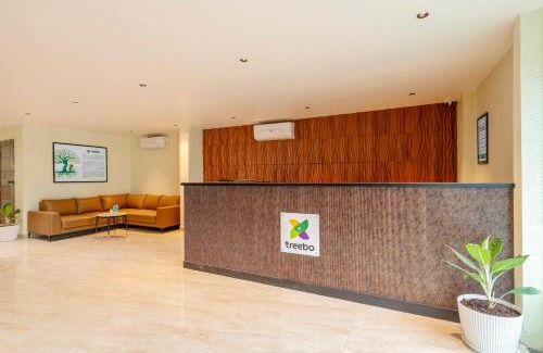 Banjara Hills Hotel | Treebo The Infinity, Banjara