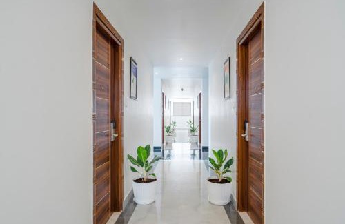 Banjara Hills Hotel | Treebo The Infinity, Banjara