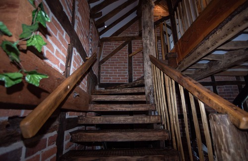 Woolhope Cottage | Treehouse Cottage Spa Retreat