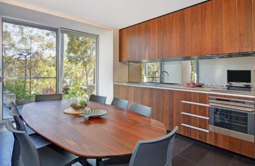 Vincentia House | Treehouse Jervis Bay