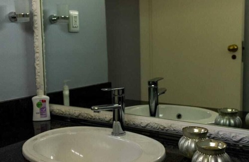 Greater Johannesburg Metropolitan Area Bed & Breakfast | Treehouse on Maple