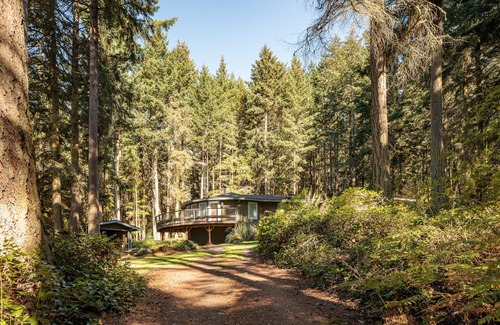 Lopez Island House | TreeTops Forest Retreat