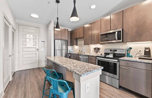Montopolis Apartment | Trendy 1BR King Suite Close to Downtown w Fast Wifi