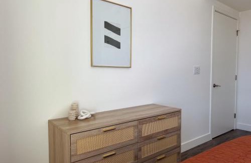 Downtown Apartment | Trendy 2BD 2BTH Apt in Santa Monica!