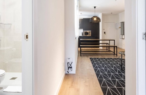 San Roque Apartment | Trendy & Bright apartment with parking