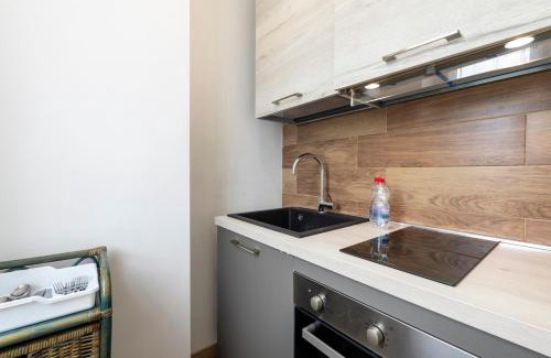 Dergano Apartment | Trevi 4 - The White Studio - B Home