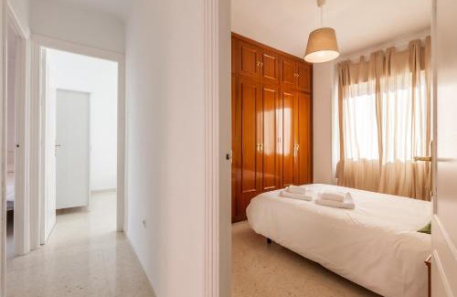 Triana Apartment | TRIANA WITH FREE PARKING