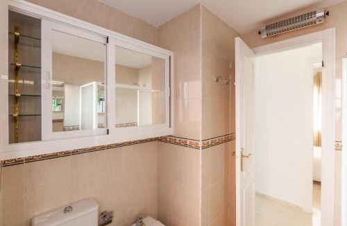 Triana Apartment | TRIANA WITH FREE PARKING