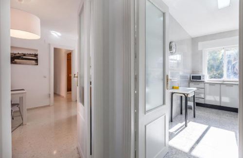 Triana Apartment | TRIANA WITH FREE PARKING