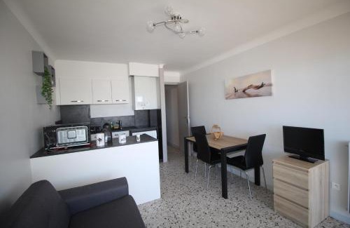 La Jetee Apartment | TRIDENT - T2 avec vue sur la marina et à deux pas de la plage
