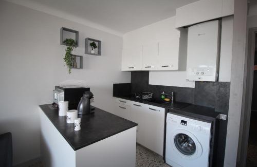 La Jetee Apartment | TRIDENT - T2 avec vue sur la marina et à deux pas de la plage