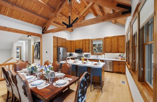 Teton Village House | Trinity: #GraniteRidgeHomestead Teton 4 Bedroom w/Hot Tub & AC Newly Remodeled