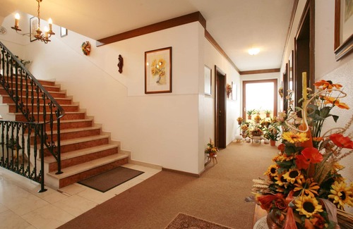 Kaprun Cottage | Triple room with shower or bath Bathroom, WC - Hauserhof, Pension