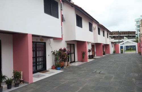 Caioba Apartment | Triplex White em Caiobá-Matinhos-Pr a 200 mt do mar