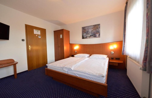 Bad Oeynhausen Hotel | Trollinger Hof