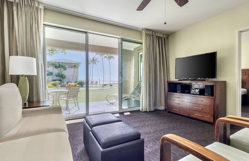 Poipu Resort | Tropical 2BR Partial Ocean View Villa at The Point at Poipu