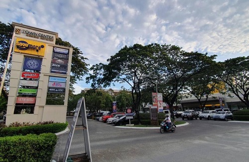 Taguig Apartment | Tropical Escape at Cedar Crest