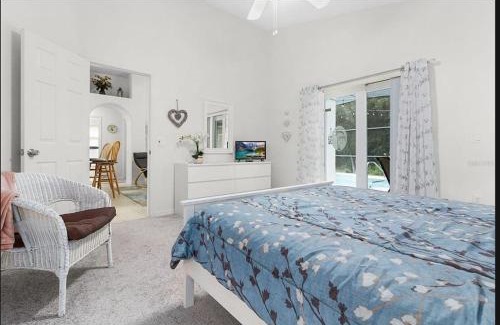 Eagle Pointe South Villa | Tropical Escape By Shine Villas 244