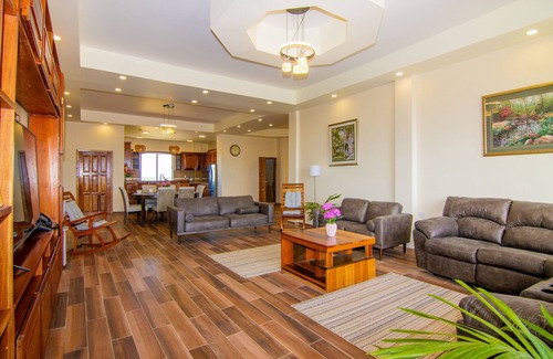San Pedro Apartment | Tropical Palace Hotel
