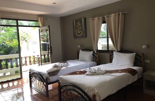 Maret Hotel | Tropical Palm Resort