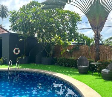 Maret Resort | Tropical Palm