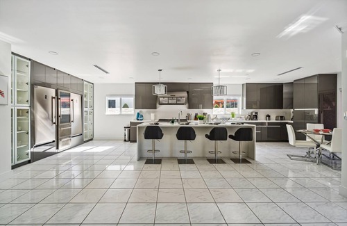 Miami Lakes House | Tropical Pool Paradise x 6-BD,4-BA Luxury Living