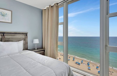 Galt Mile Resort | Tropical Retreat! Luxurious Stay with Pool, Spa & Yoga by the Sea