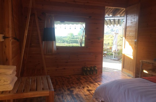 Sa Pa Cabin | Tropical Riverside Homestay