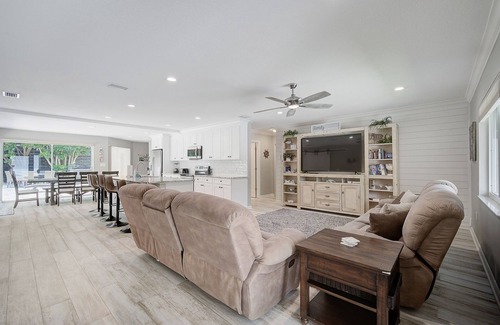 Bay Isle House | Tropical Siesta Key Home with Incredible Pool, Hot Tub, and Patio!