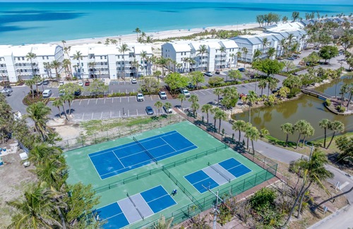Captiva Condo | *Tropical Tranquility Awaits – A Stunning One-Bedroom, One-Bathroom