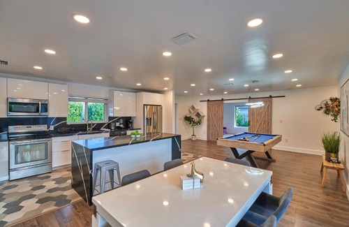 North Miami Villa | Tropical Vibes New Luxe Villa