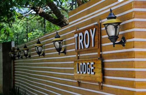 Lusaka Apartment | Troy Lodge