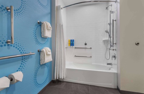 Janesville Hotel | Tru By Hilton Janesville