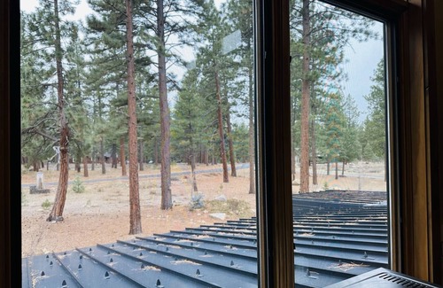 Juniper Hill Ski Chalet | Truckee Mountain Chalet Hideaway in the Pines on 1.4 Acres! Sleeps 4!