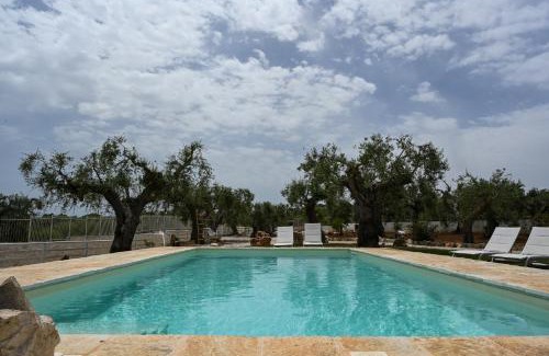 Castellana Grotte Apartment | Trulli Lisanna - Exclusive Trulli With Private Pool